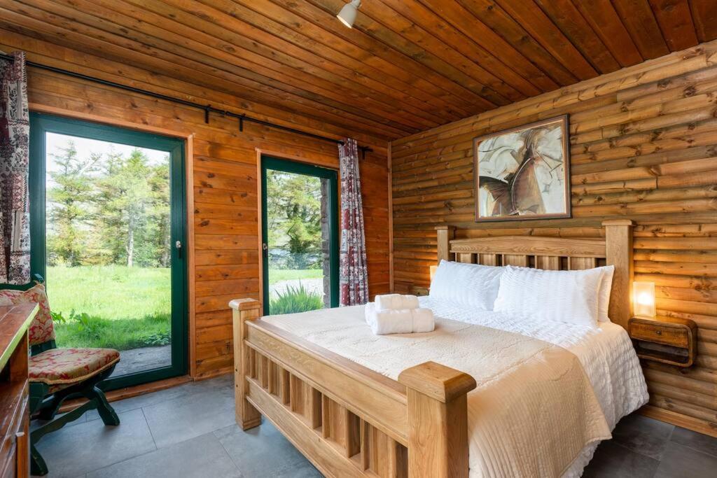Heather Lodge With Sea And Mountain Views Leenaun Zewnętrze zdjęcie